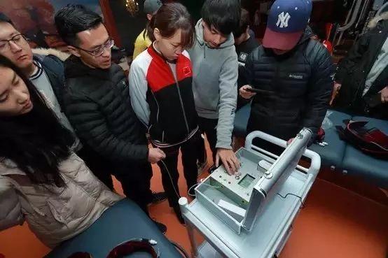 2025新奥正版免费大全亦新澳2025正版资料大全与警惕虚假宣传-全面释义、实证解答解释落实