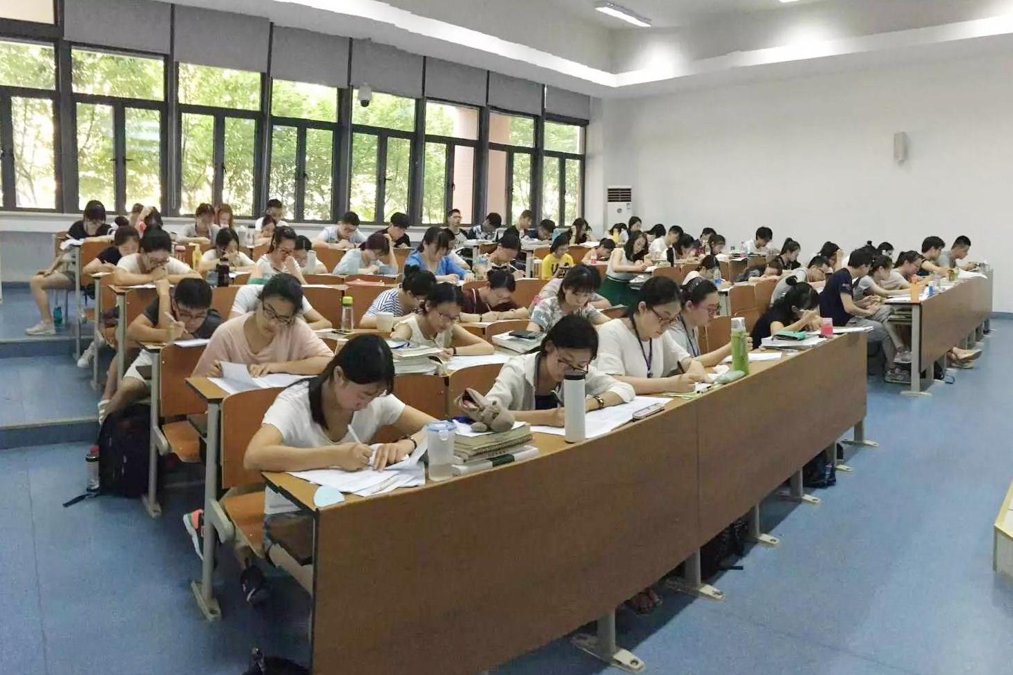 新澳门天天开好彩大全53期与一肖中特香港警惕虚假宣传、全面解答与解释、定量解答解释落实