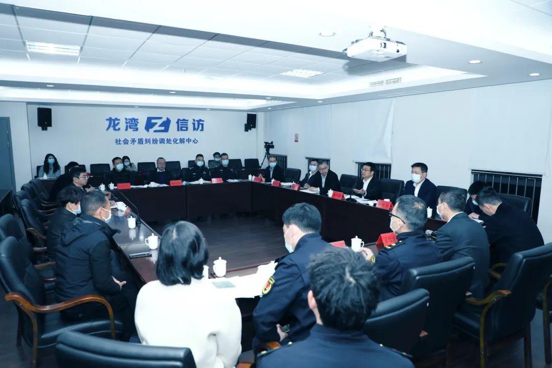 2025新澳门天天免费既2025新澳一肖一码一中请全面2释义、解释与落实、实证解答解释落实